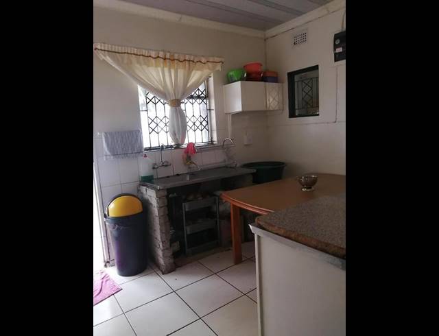 3 BEDROOM HOUSE FOR SALE IN MONTCLAIR